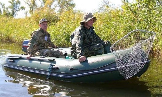 Рыболовная надувная лодка